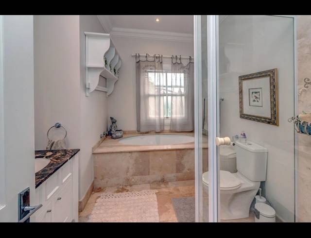 5 BEDROOM HOUSE FOR SALE IN DAINFERN VALLEY ESTATE